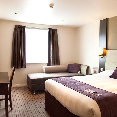 Premier Inn Birmingham City Centre Broad Street Bagian luar foto