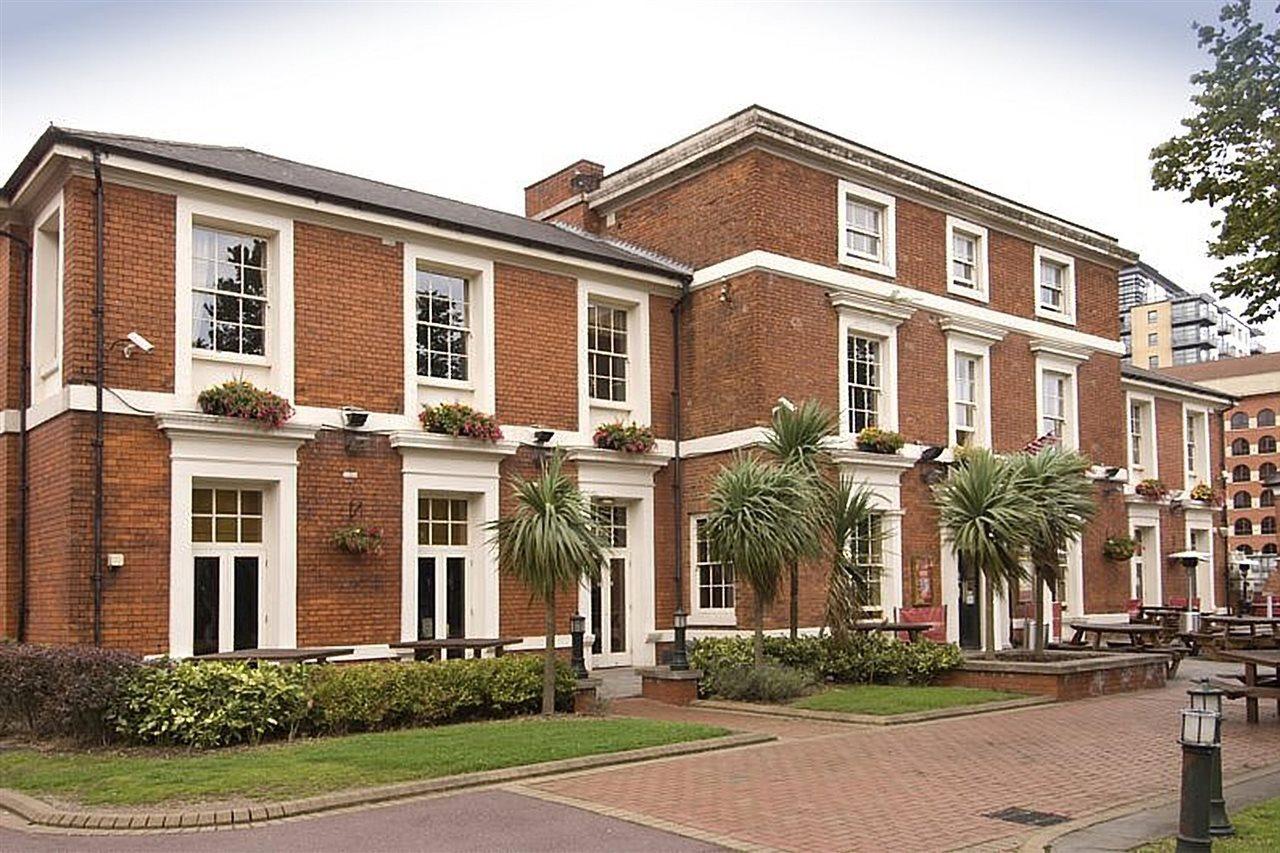Premier Inn Birmingham City Centre Broad Street Bagian luar foto