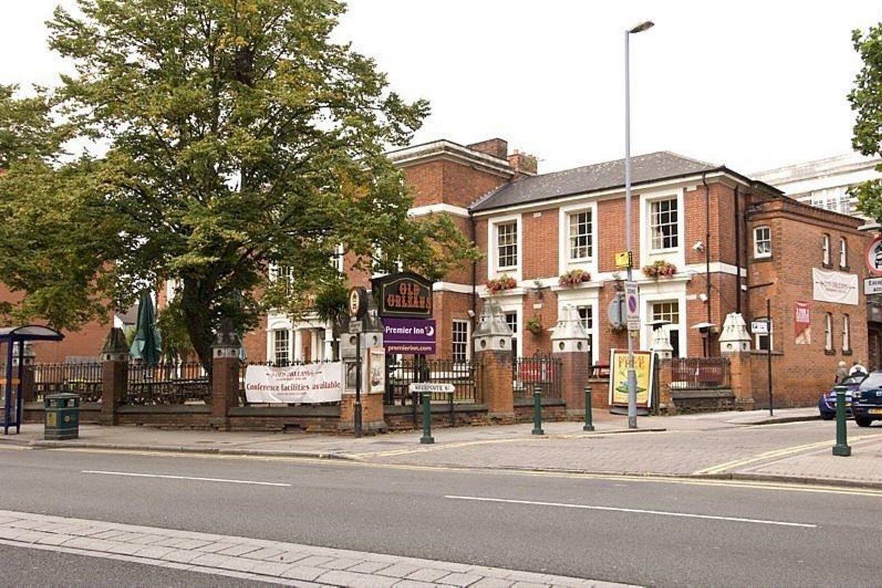Premier Inn Birmingham City Centre Broad Street Bagian luar foto