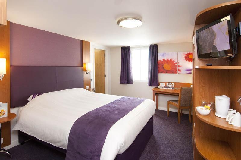 Premier Inn Birmingham City Centre Broad Street Bagian luar foto