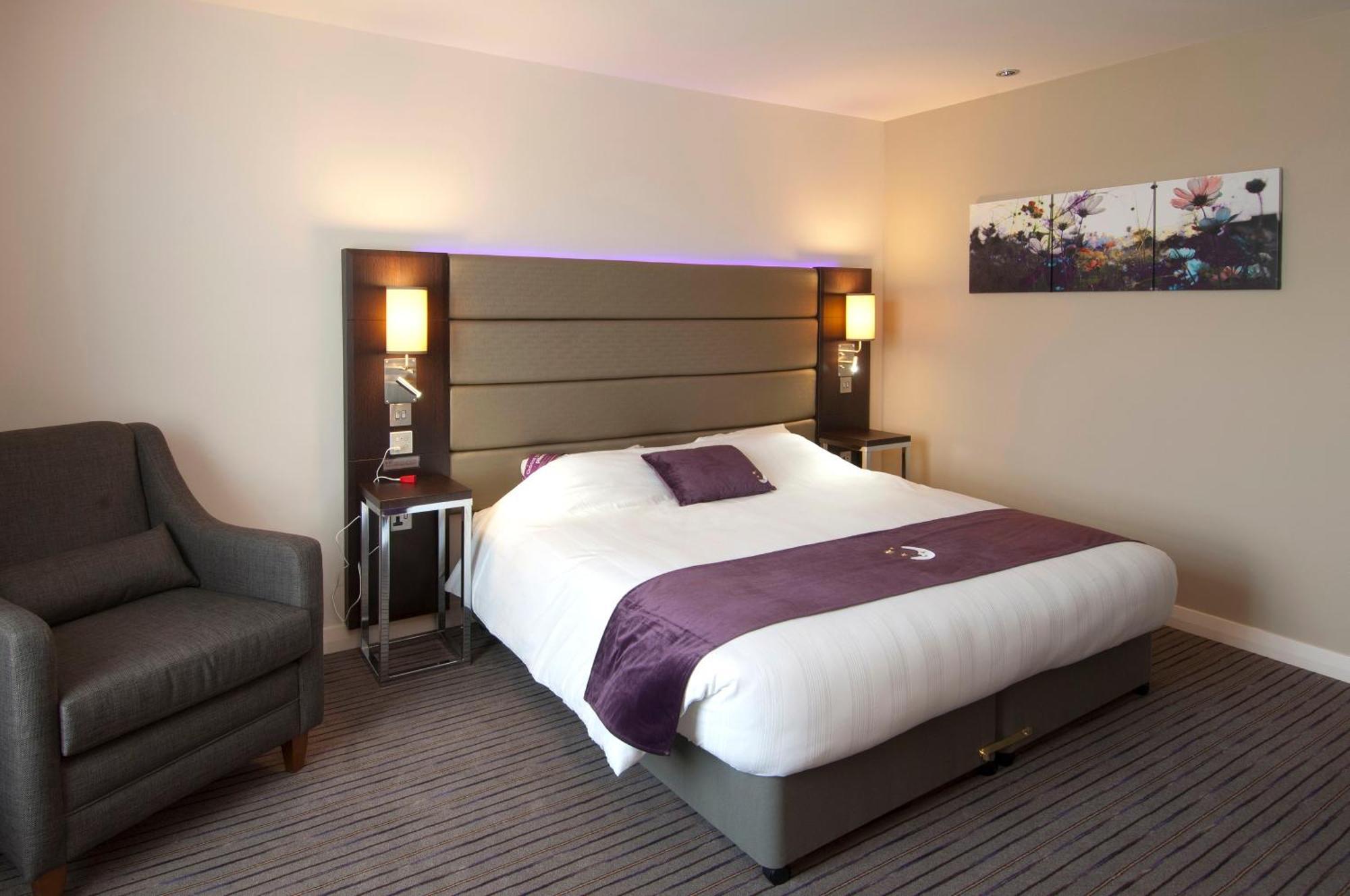 Premier Inn Birmingham City Centre Broad Street Bagian luar foto
